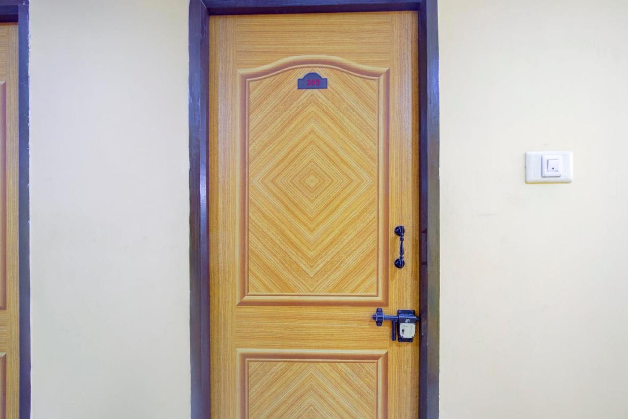 Oyo Flagship Amutha Residency Hotel Chennai Exterior photo
